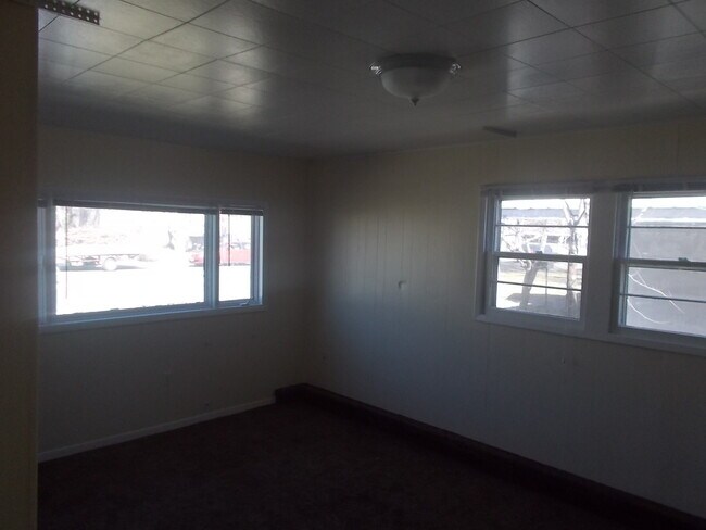 Foto del edificio - 2 Bedroom House with a 2 Car Garage