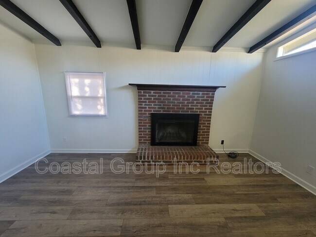 Foto del edificio - 1637 Wright Ln