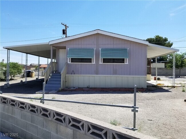 Foto del edificio - 252 Navajo Dr