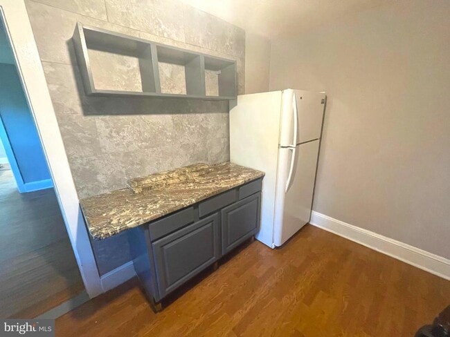 Building Photo - 622 W Bridge St