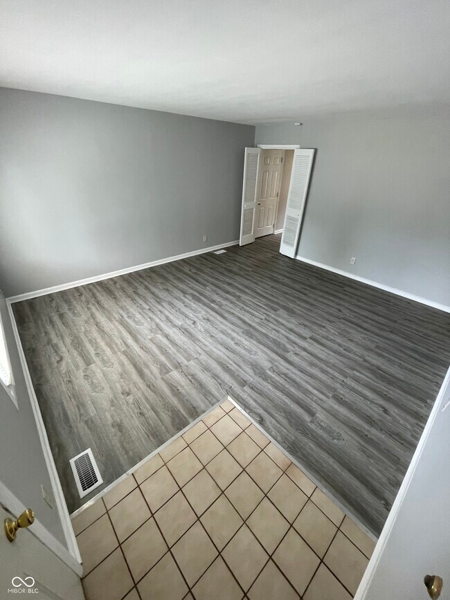 Building Photo - 7848 Souter Dr