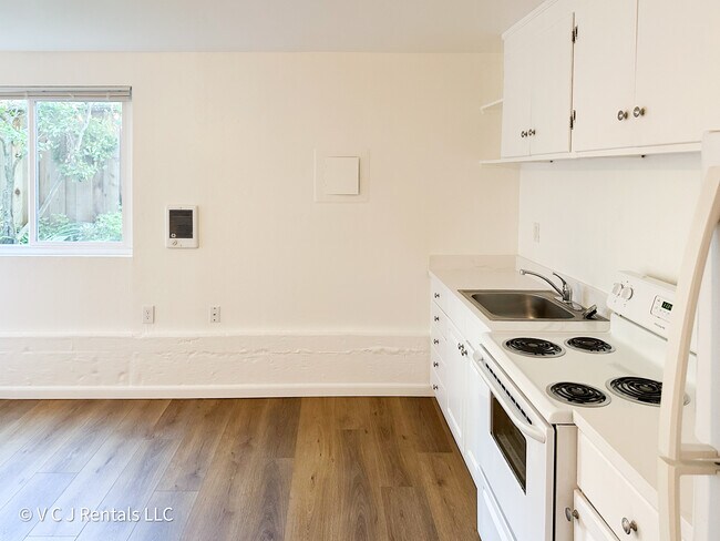 Studio View 1 - 1890 Almond Avenue