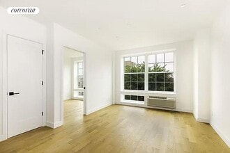 Building Photo - 1229 Putnam Ave