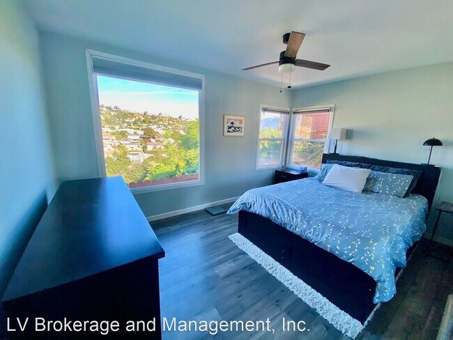 Building Photo - 3 br, 2 bath House - 833 Mira Valle St.