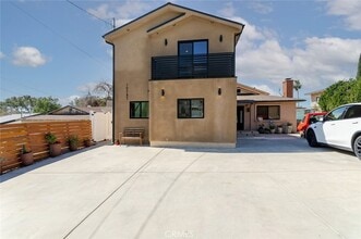 Building Photo - 10787 Las Lunitas Ave