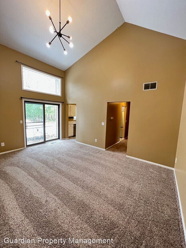 Building Photo - 2 br, 1 bath House - 629 Dorland Rd S