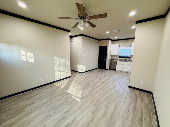 Foto del edificio - 4802 Cruse Rd
