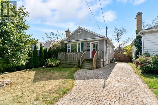 Building Photo - 555 Chester St