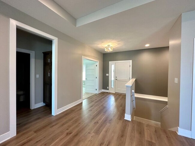 Building Photo - 8709 S 82nd St