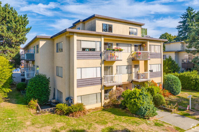 Building Photo - Alta Vista