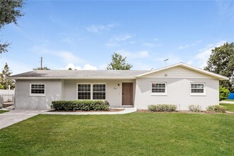 Building Photo - 690 Wells St