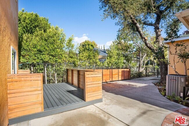 Foto del edificio - 1844 18th St