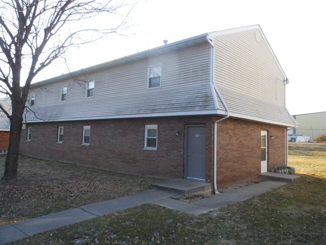 Building Photo - 209 Anthony Dr