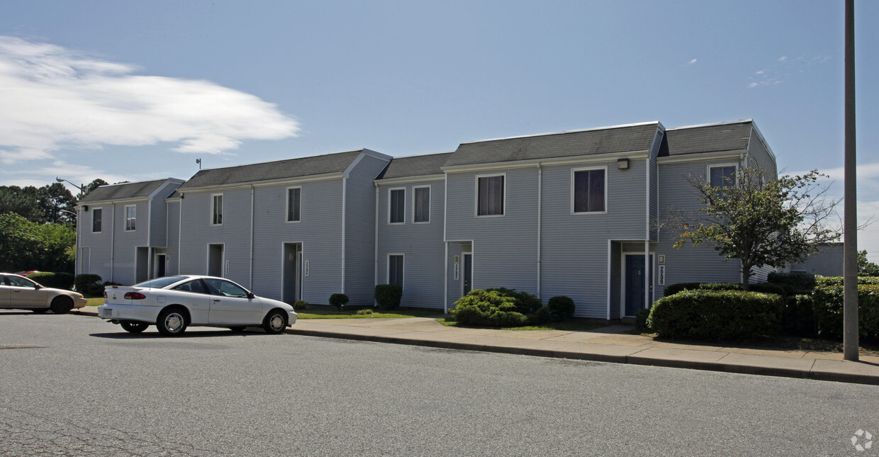 Primary Photo - Newport Harbour Apartments