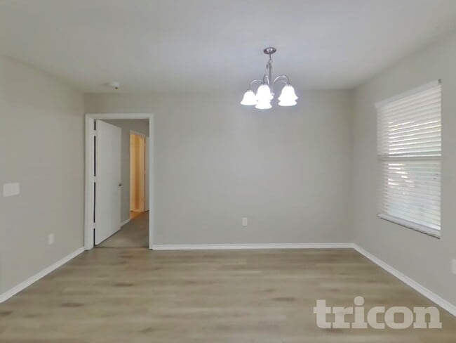 Building Photo - 6647 Hartnet Fields