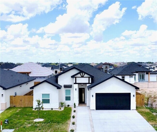Building Photo - 907 Durango Dr
