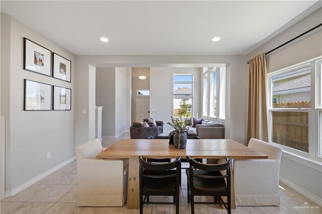 Building Photo - 2409 Antelope Cyn St