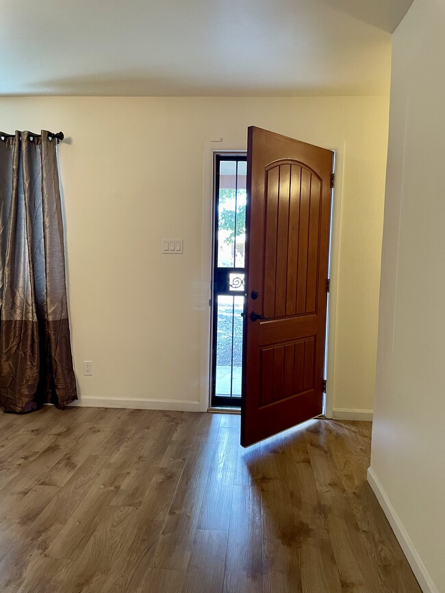 Foto del edificio - 11625 Nambe Ave NE