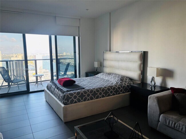 Foto del edificio - 1600 NE 1st Ave