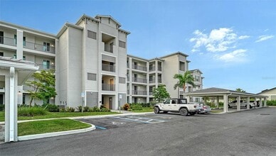 Building Photo - 12140 Wellen Golf St