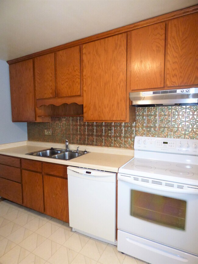 Building Photo - 4041 18th Ave NW
