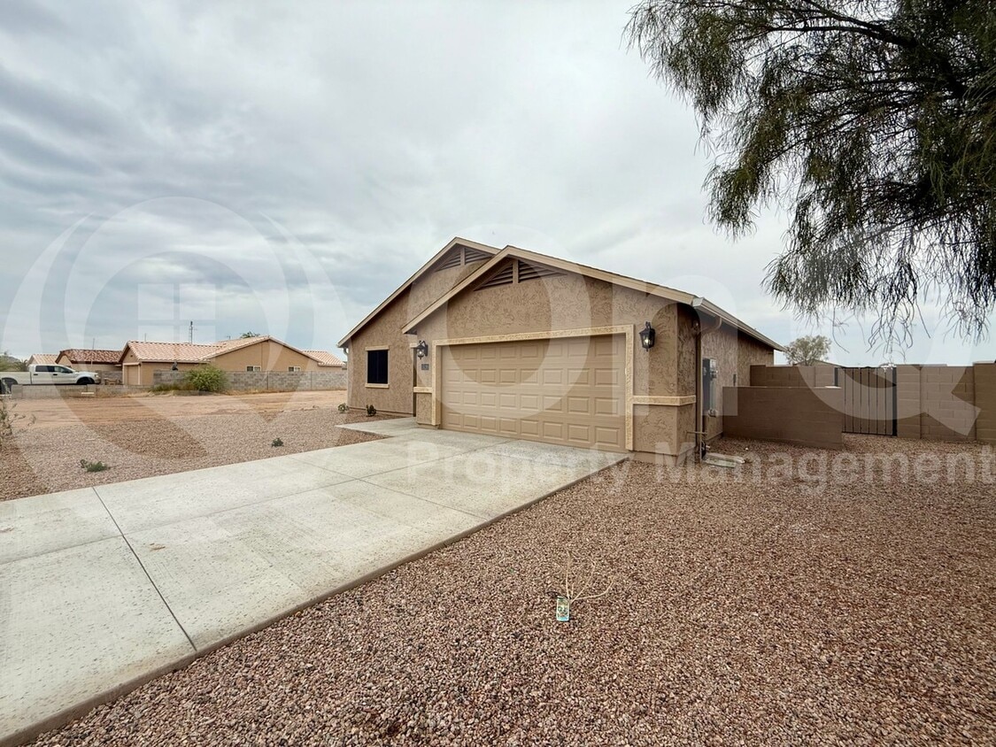 Primary Photo - 15120 S Amado Blvd