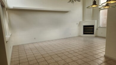 Building Photo - 9708 Rd NE