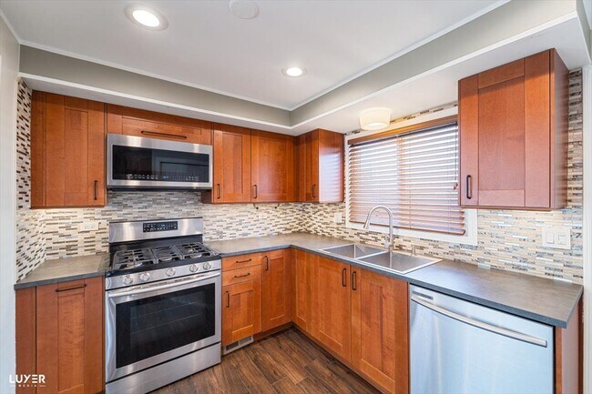 Foto del edificio - 9137 W Emerson St