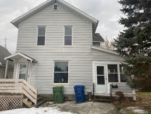 Building Photo - 573 3rd Ave N
