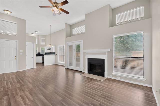 Foto del edificio - 2521 Winter Oak St