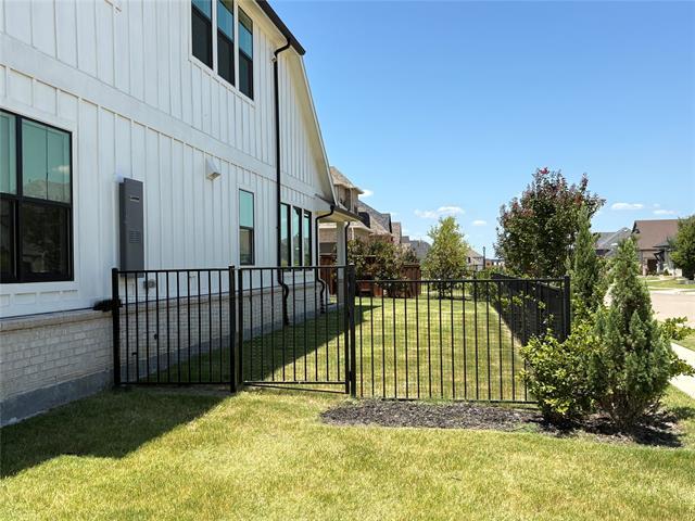 Foto del edificio - 1451 Maplewood Dr