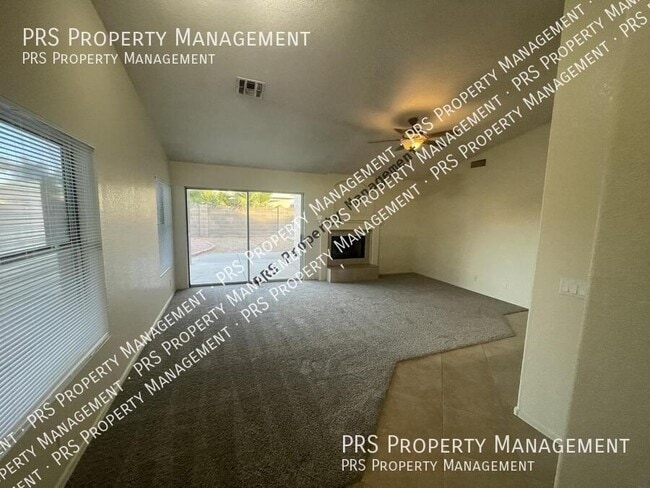 Building Photo - 1122 E Butler Dr