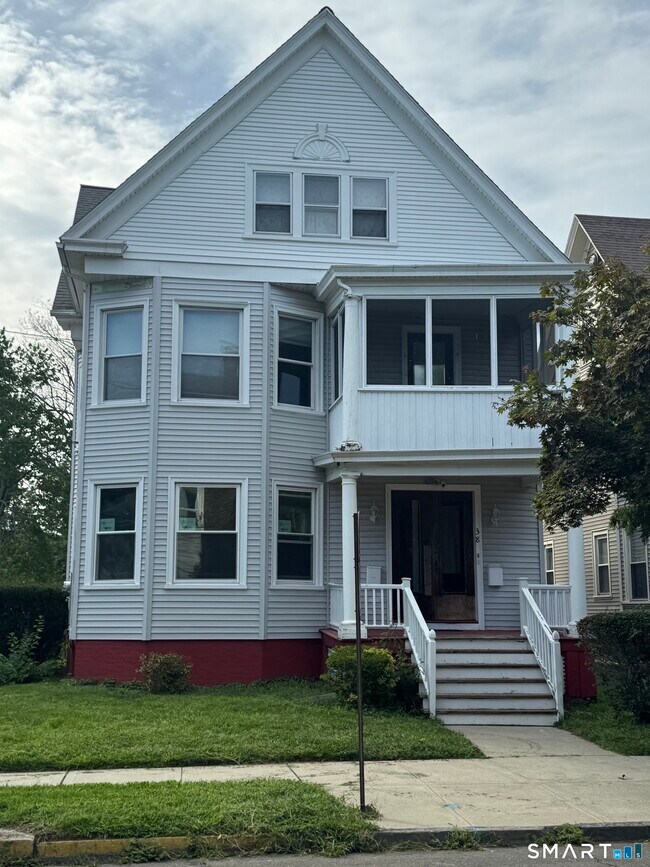 Foto del edificio - 38 Brownell St