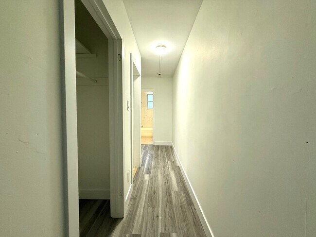 Building Photo - 169 Park Row S