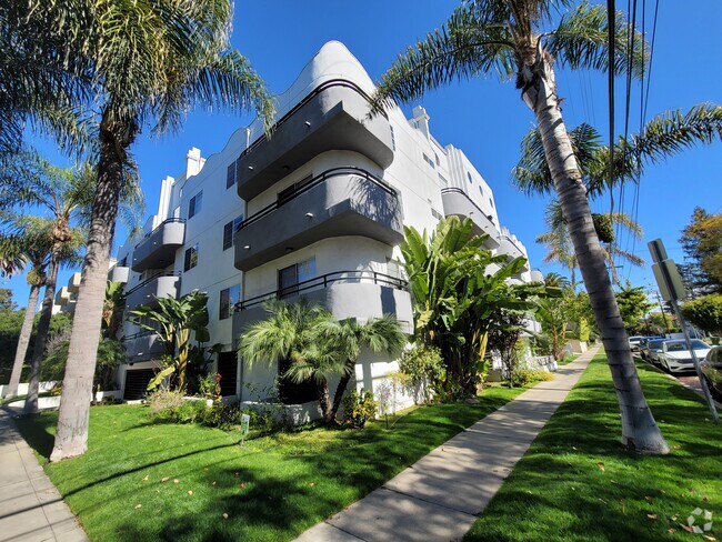 Exterior view - Bentley Ave. Apartments