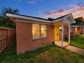 Building Photo - 1309 Malvern St