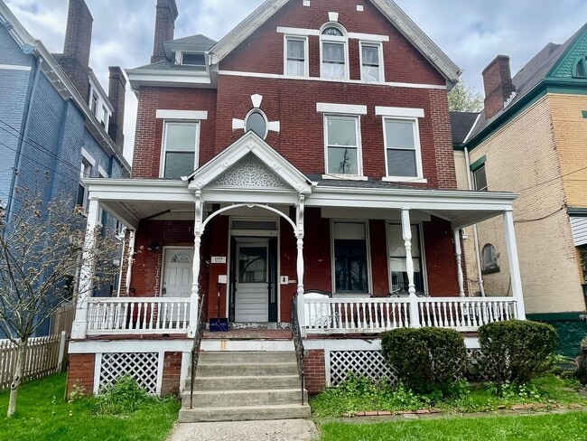 5498 Hays Street - 5498 Hays Street Apartment