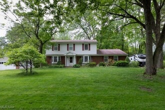 Building Photo - 5940 Hansom Dr