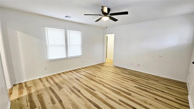 Building Photo - 4509 SE 26th St