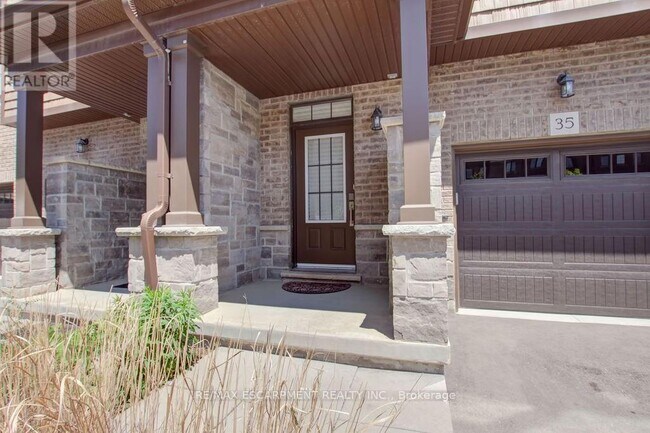 Photo du bâtiment - 445 Ontario St S