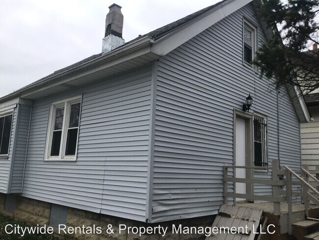 Building Photo - 3 br, 1 bath House - 4200 W Bonny Pl.