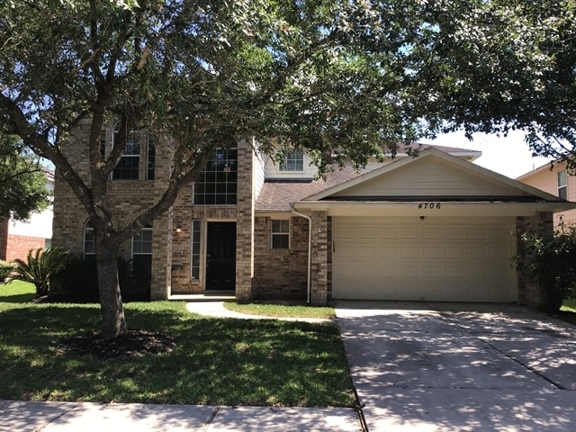 Primary Photo - 4706 Buescher Ct