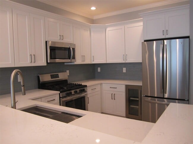 Building Photo - 163 Windward Ct S