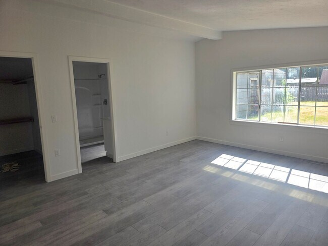 Foto del edificio - Home for Rent in West Seattle