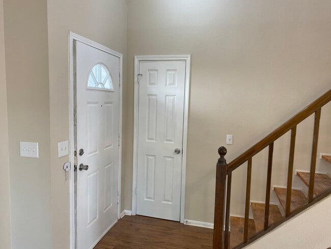 Building Photo - 4111 Camphor Way