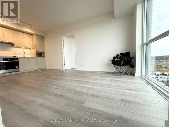 Building Photo - 3071 Trafalgar Rd