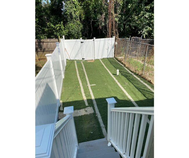 Foto del edificio - 627 Denison St