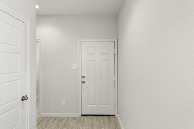Building Photo - 3105 Sedge Grass Dr