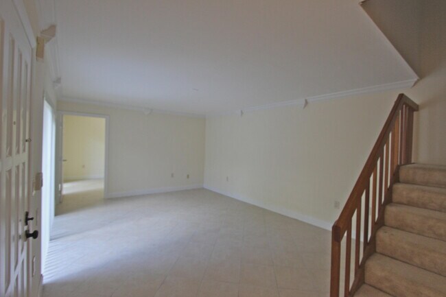 Building Photo - 1319 13th Terrace