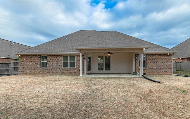 Building Photo - 711 Northdale Pl